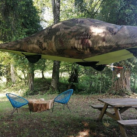 Monchateau étoilé, hébergement insolite avec Spa Merlas Exterior foto